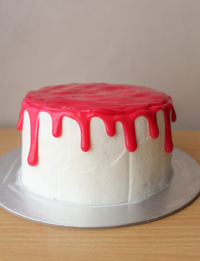Red velvet cake with white chocolate ganache frosting