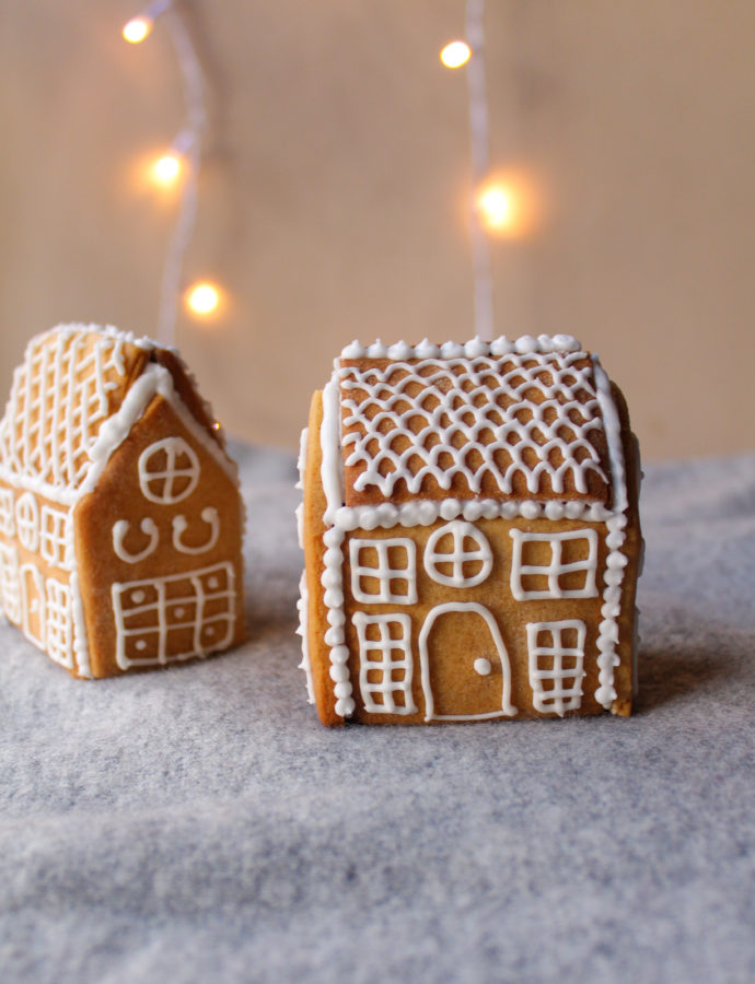 Mini gingerbread houses
